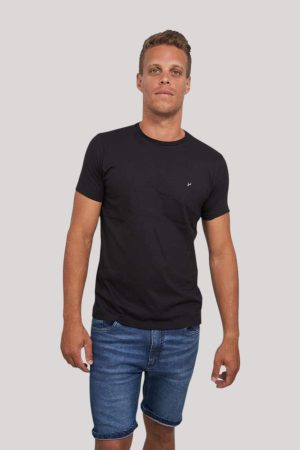 Remera de algodón negra Front Tag