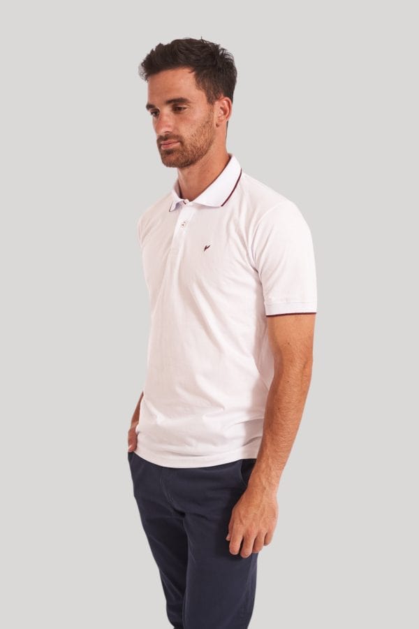 Chomba blanca detalle en cuello Els