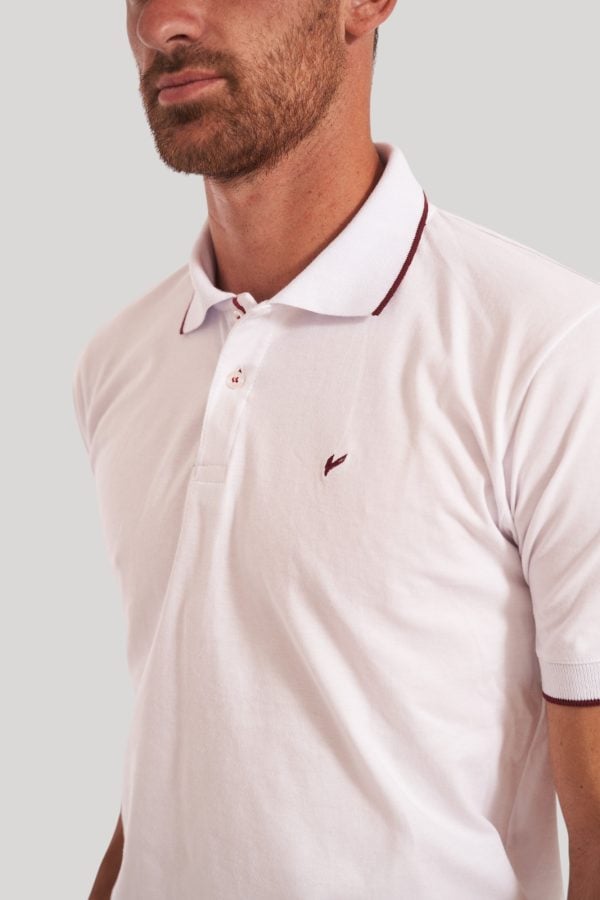 Chomba blanca detalle en cuello Els