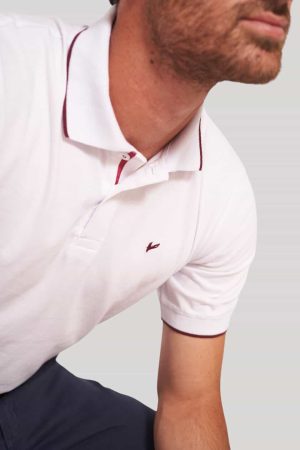 Chomba blanca detalle en cuello Els