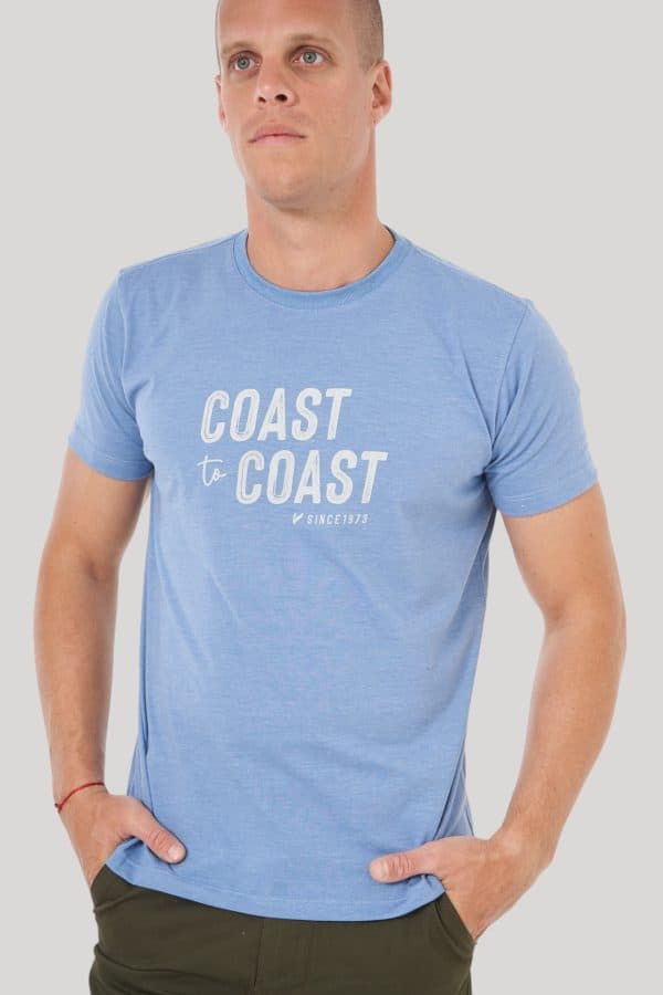 Remera de algodón color celeste