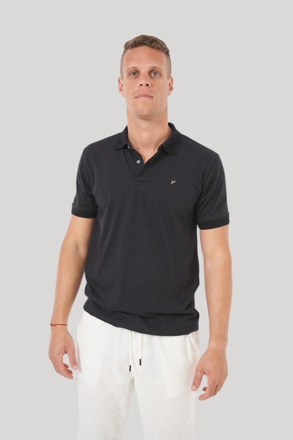 Chomba color negro cuello jacquard Jasper