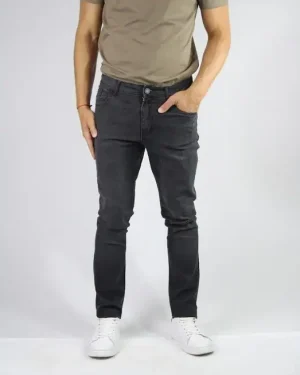 Jean negro semi slim Black