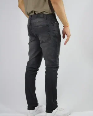Jean negro semi slim Black