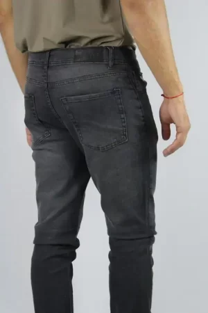 Jean negro semi slim Black