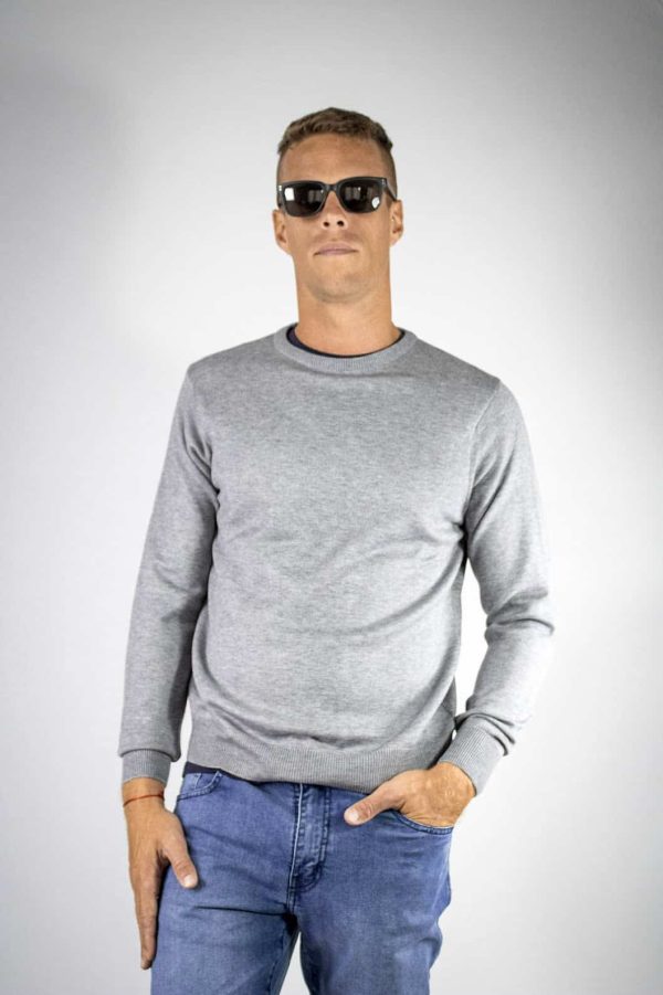 Sweater gris cuello redondo Windsor G