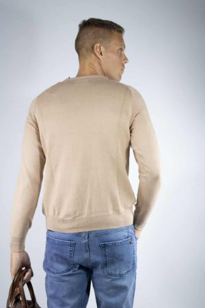 Sweater beige cuello redondo