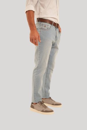 Jean semi slim claro Will