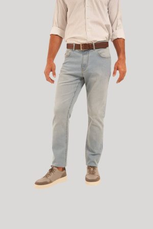 Jean semi slim claro Will