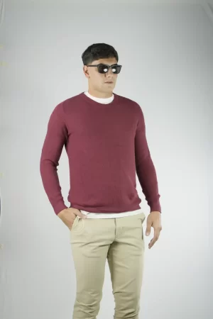 Sweater bordo cuello redondo