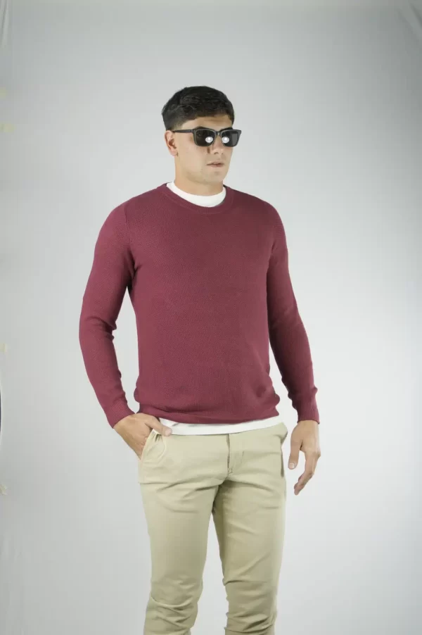 Sweater bordo cuello redondo