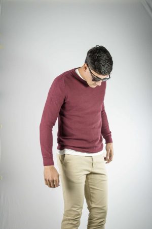 Sweater bordo cuello redondo