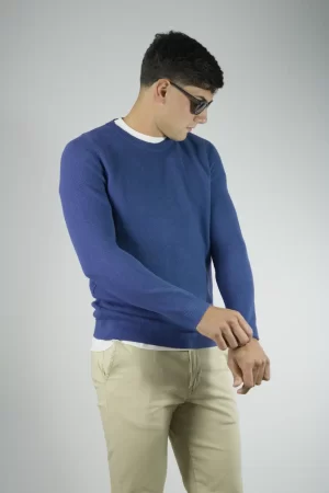 Sweater azul cuello redondo