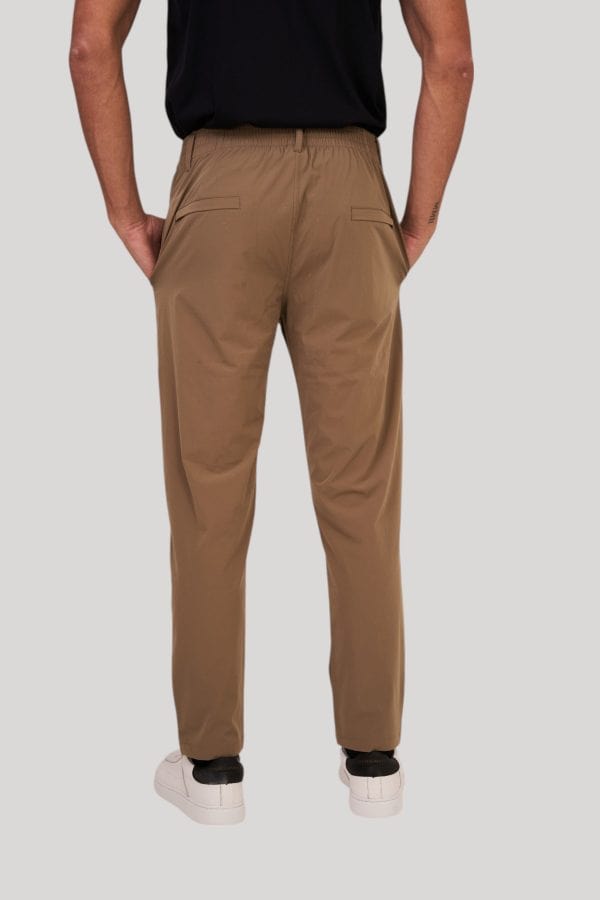 Pantalón beige dry nylon