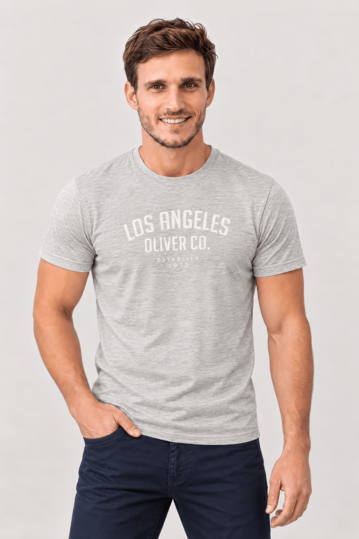 Remera color gris estampada