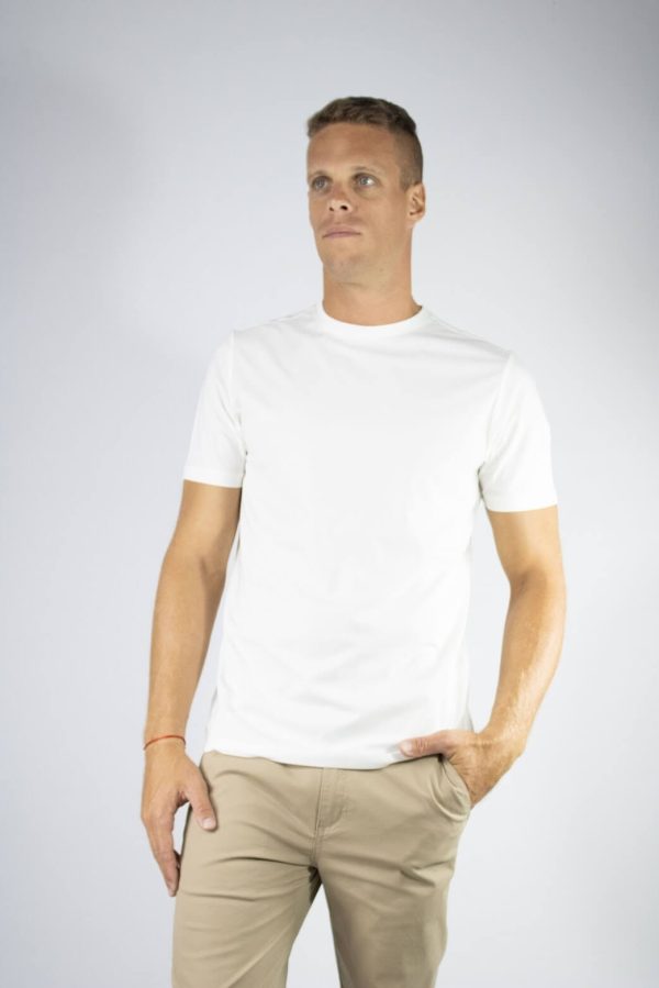 Remera blanca lisa tela premium