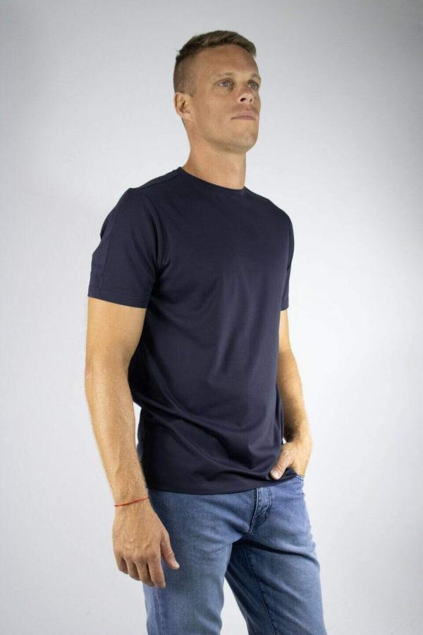 Remera azul marino tela premium