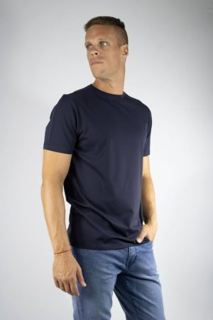 Remera azul marino tela premium