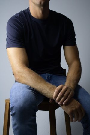 Remera azul marino tela premium