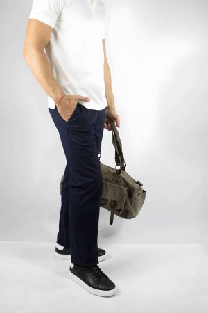 Pantalón chino color azul marino