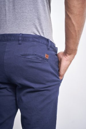 Pantalón chino marino clásico