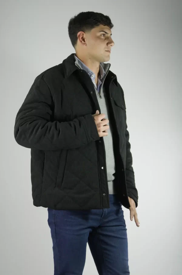 Campera de corderoy negra