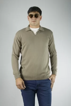 Sweater con cuello tipo chomba habano