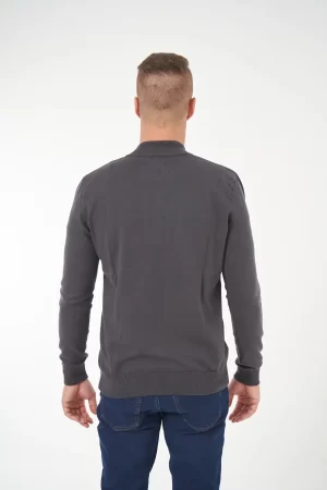 Sweater medio cierre gris medio