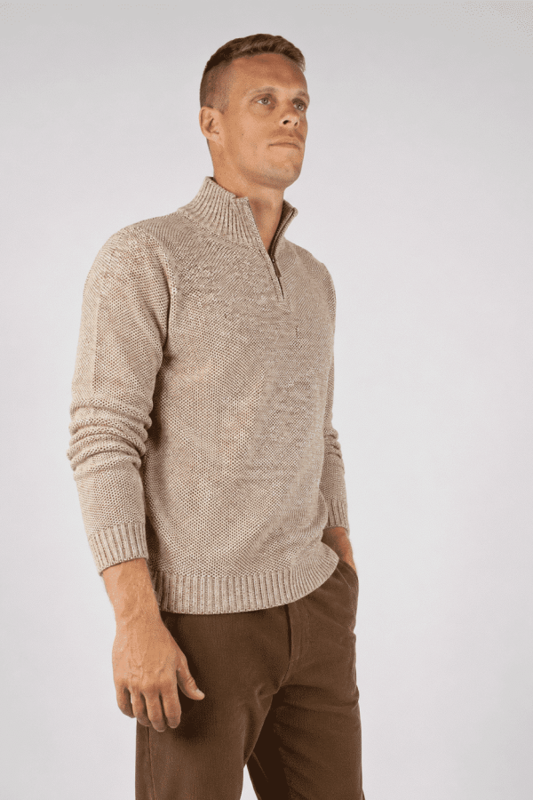 Sweater medio cierre beige