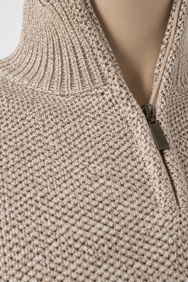 Sweater medio cierre beige