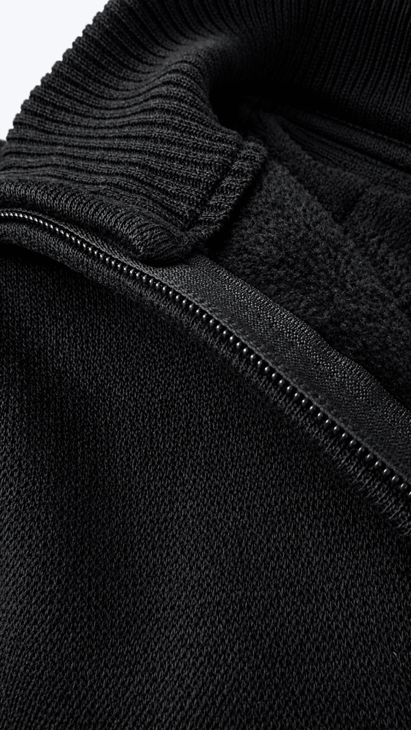 Campera tejida negra con cierre